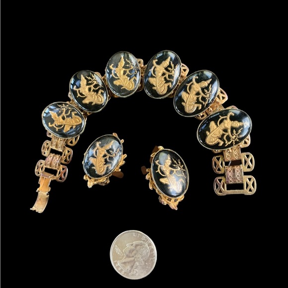 Black & Gold Panel Bracelet and Clip On Earrings Set Vintage Damascene Cabochons - Picture 11 of 11